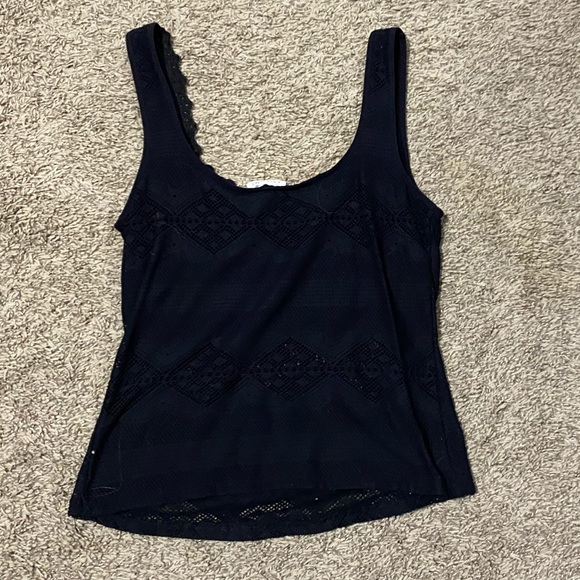 Lace crop top - Picture 2 of 3